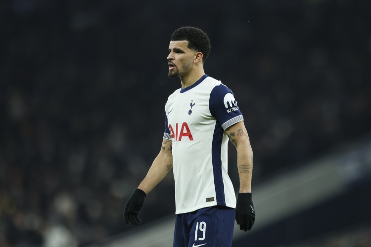 媒体人：青岛的内线实力被山东进一步拉开差距 球队只能依靠米奇